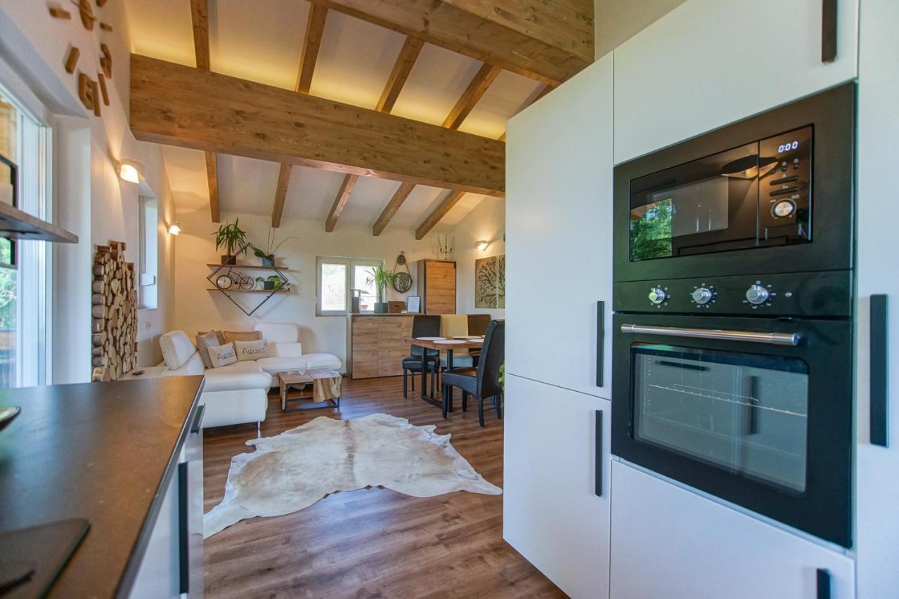 Auszeit Steiraland Penthouse 9 Mit Grossen Balkon Und Parkplatz Apartment Leoben  Exterior photo